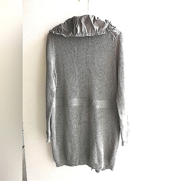 Coat - Picture 4 of 9